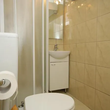 With A Parking Space - 7126 Apartamento Umag