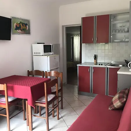 Appartement With A Parking Space - 7126