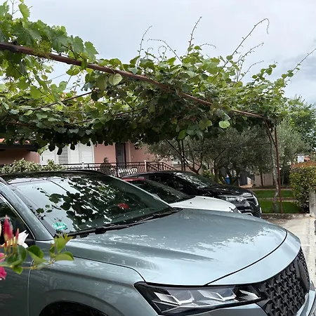 With Parking Space - 7126 Umago